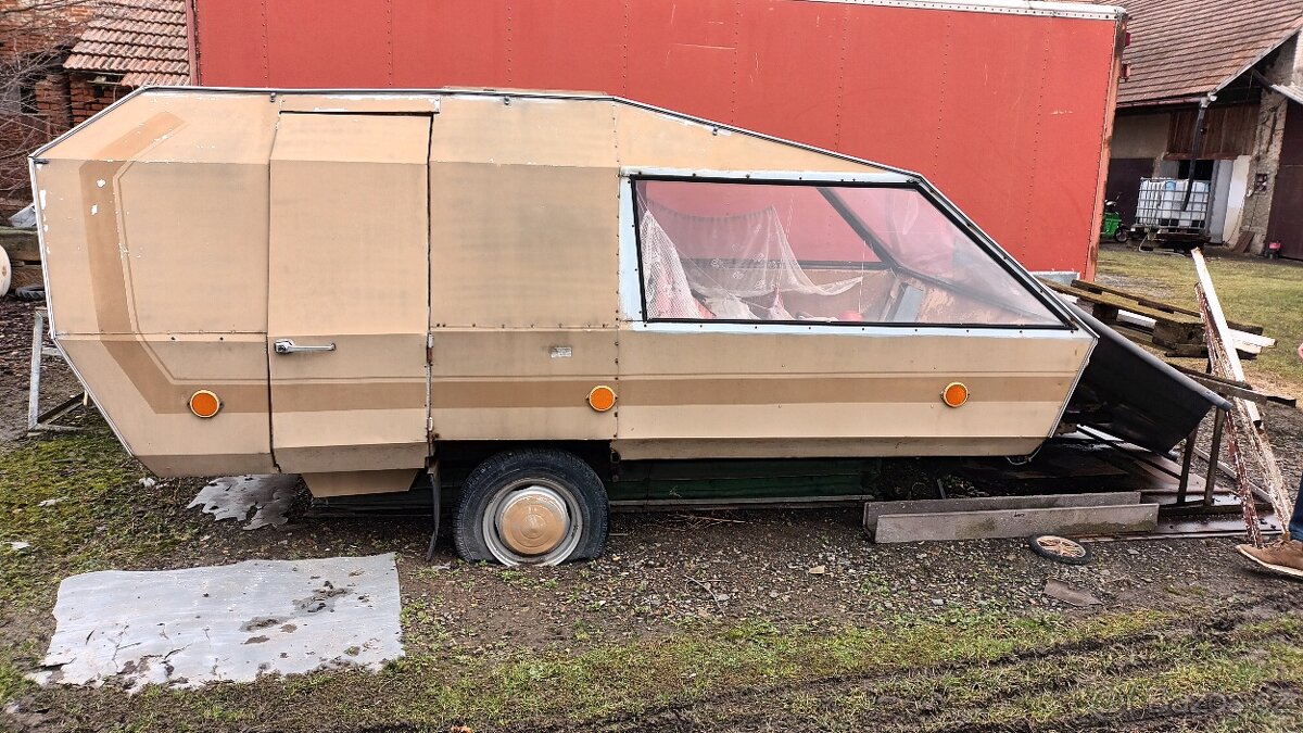 Obytný přívěs - 2