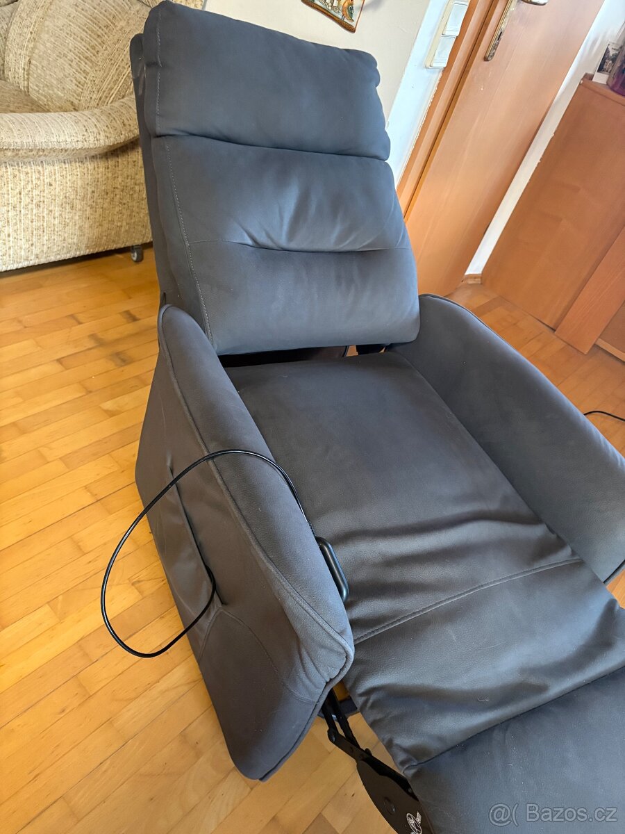 Elektrické polohovací křeslo - 2