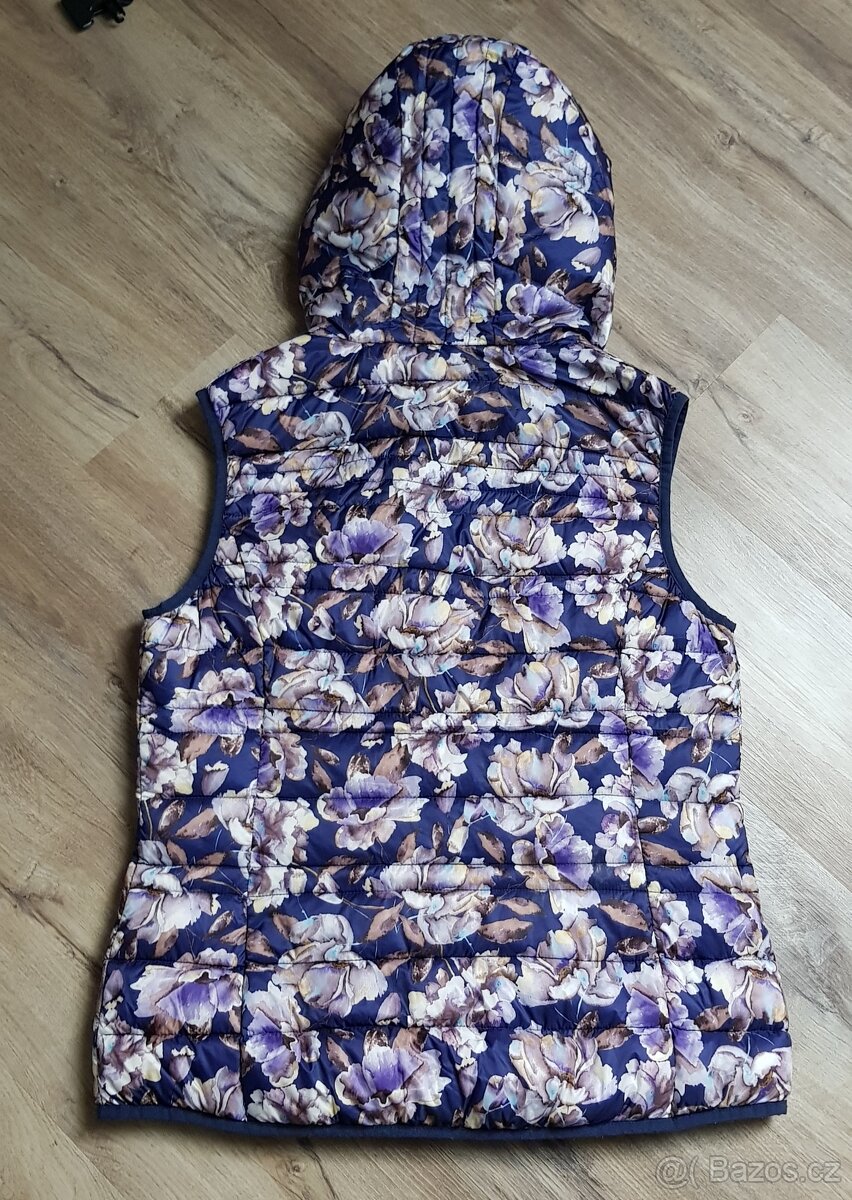 Dámská slabá péřová vesta CMP. Vel.L/42. - 2