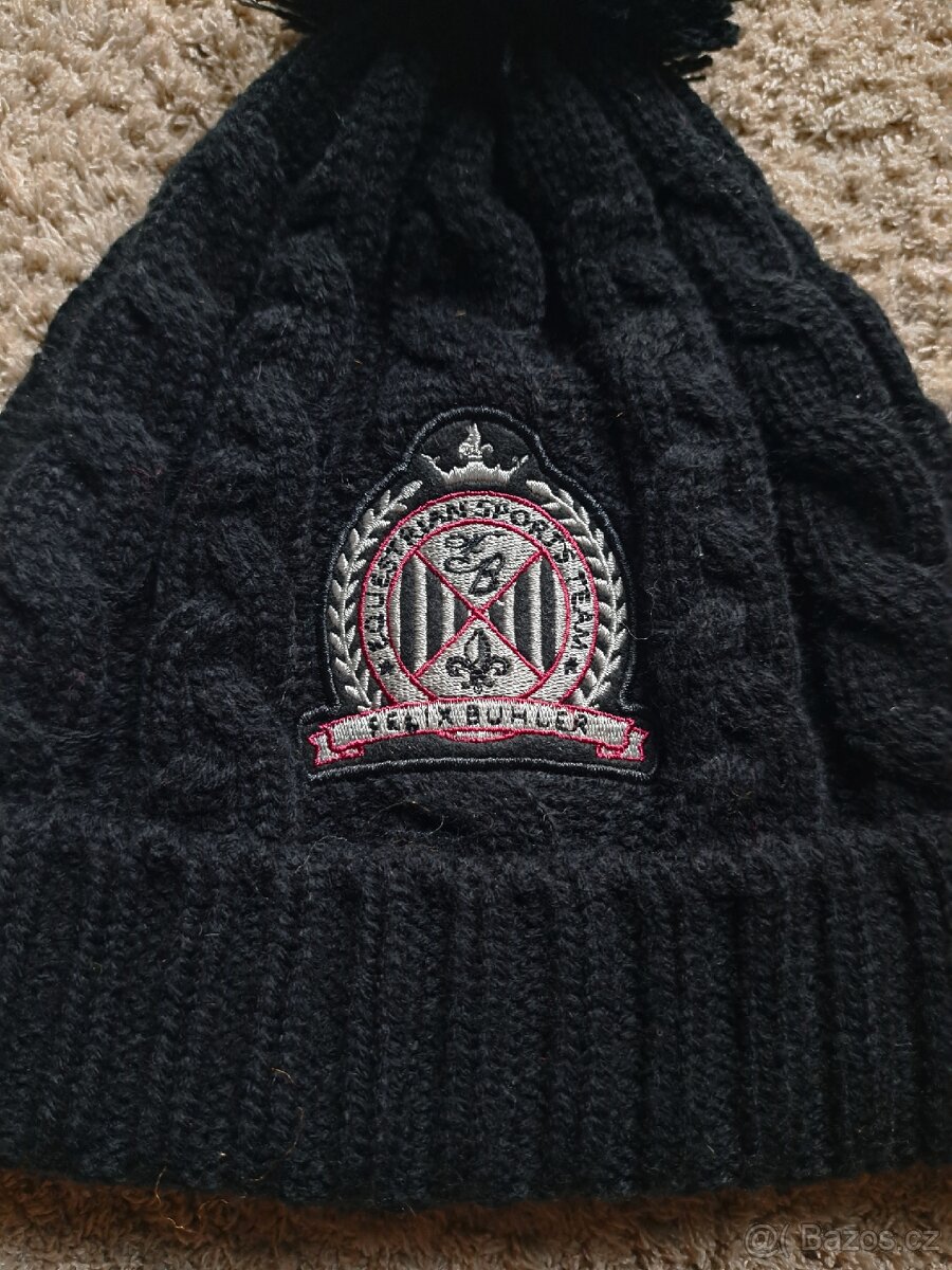 Značková čepice - 2