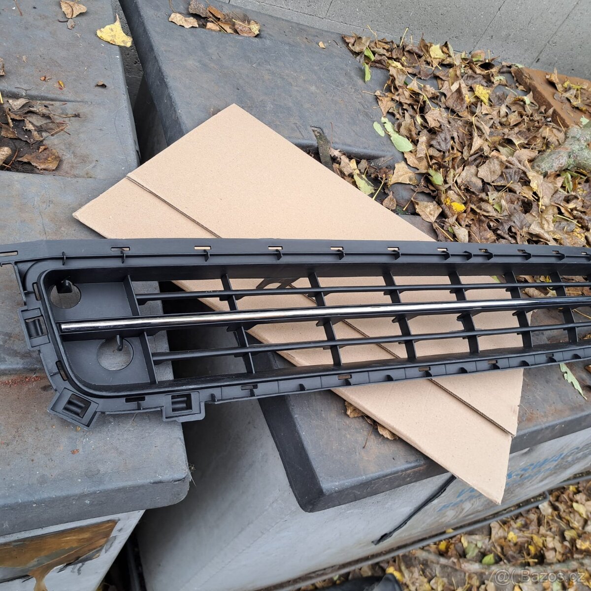 Mřížka předního narazniku Vw t5.1 Multivan caravelle transp - 2