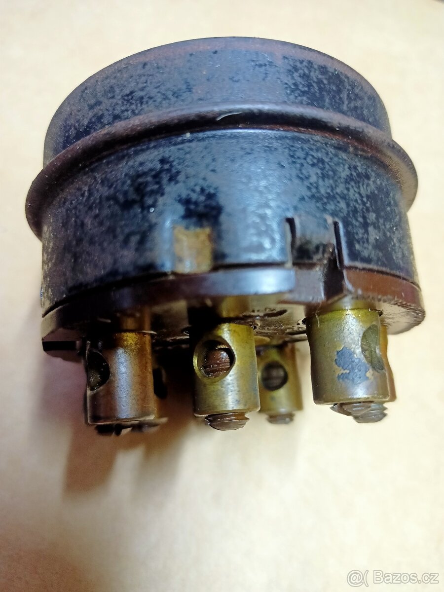 Spínací skříňka Bosch - 2