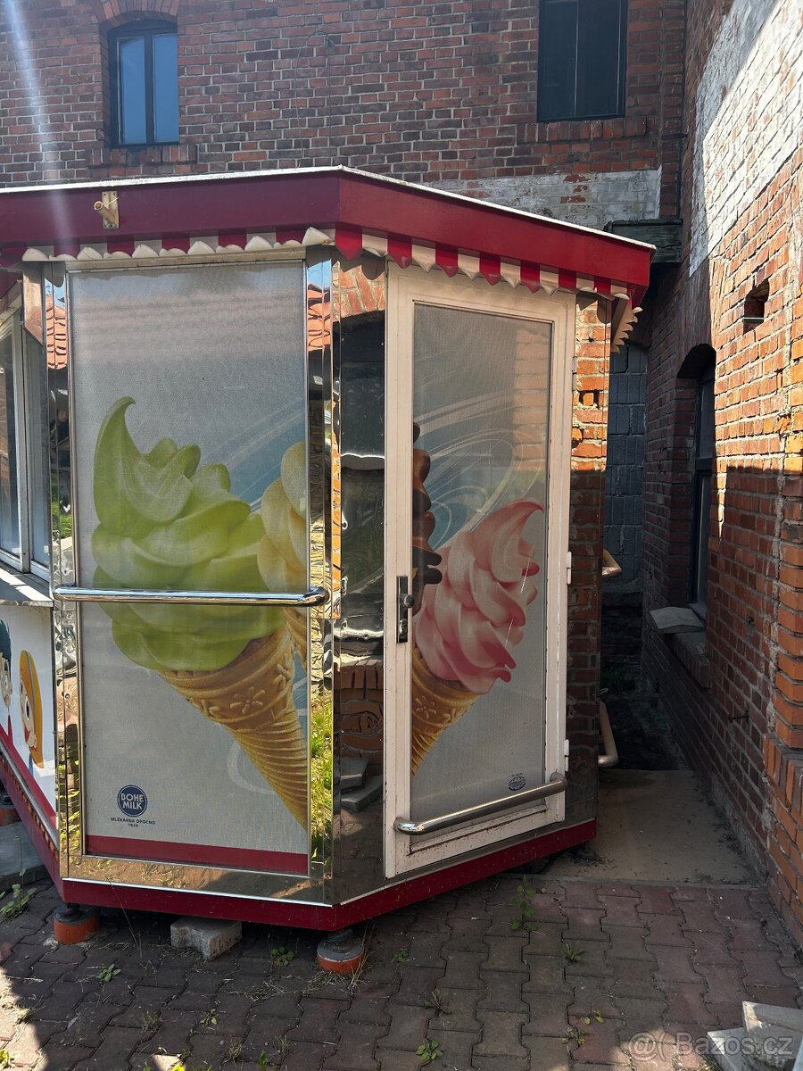 Zmrzlinový stánek - 2