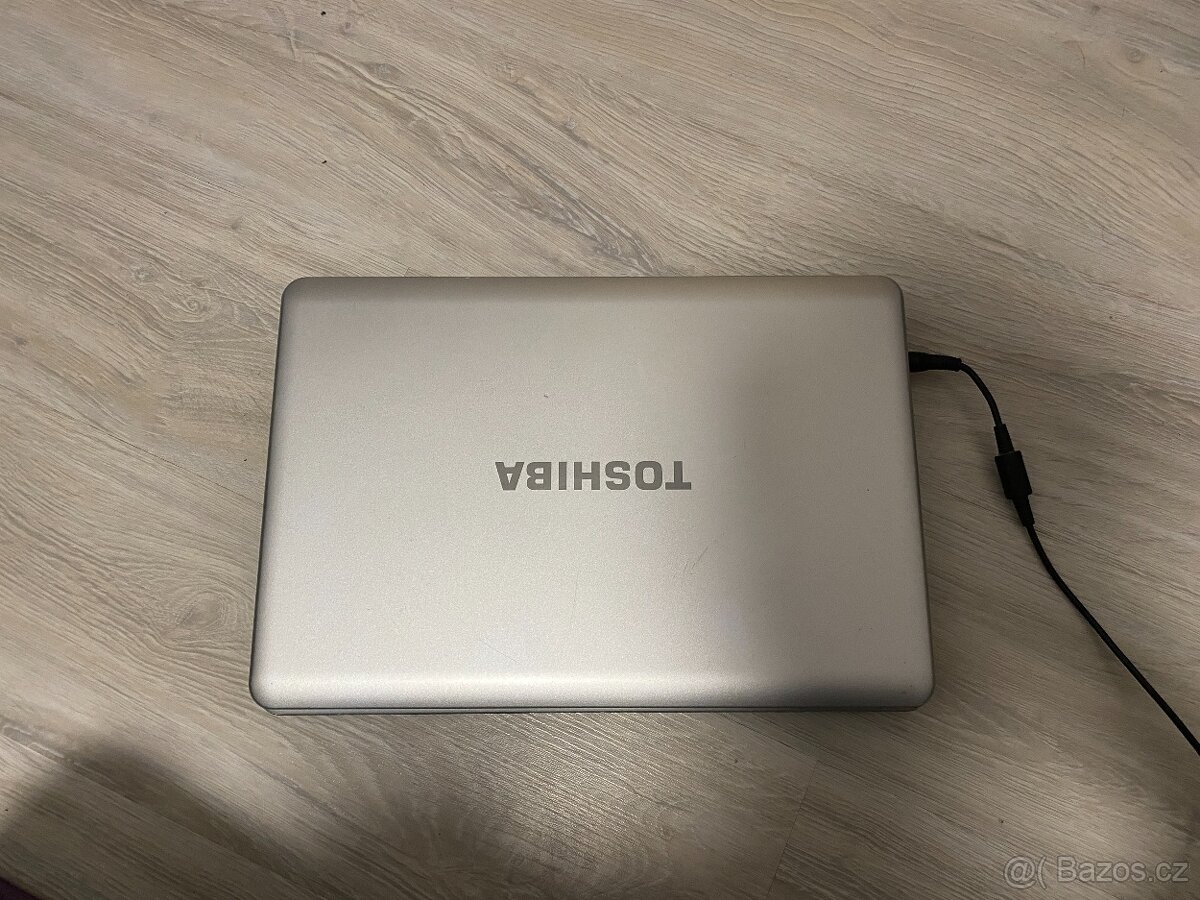 Toshiba Satellite L500 – 500 GB HDD, 4 GB RAM, dva OS - 2