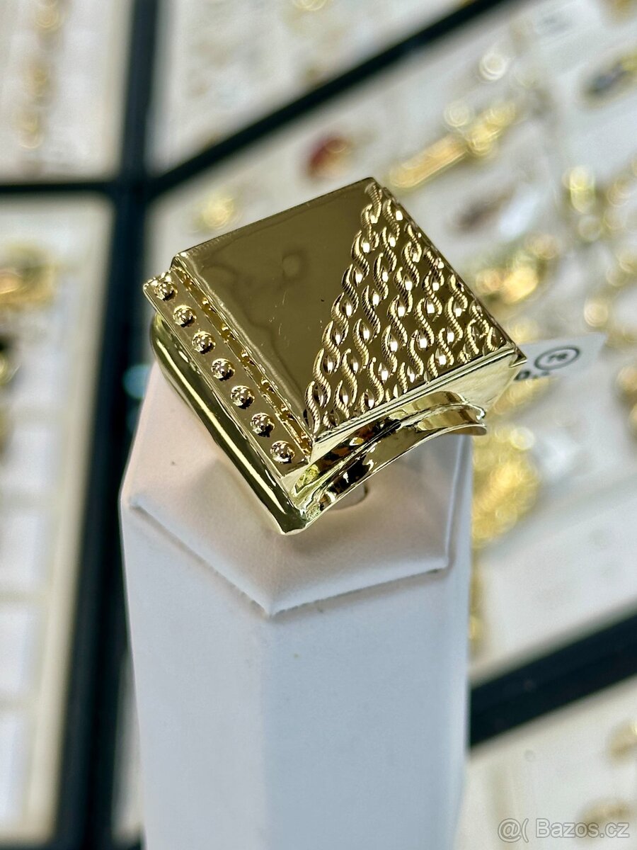 Zlatý prsten 12,68g - 2