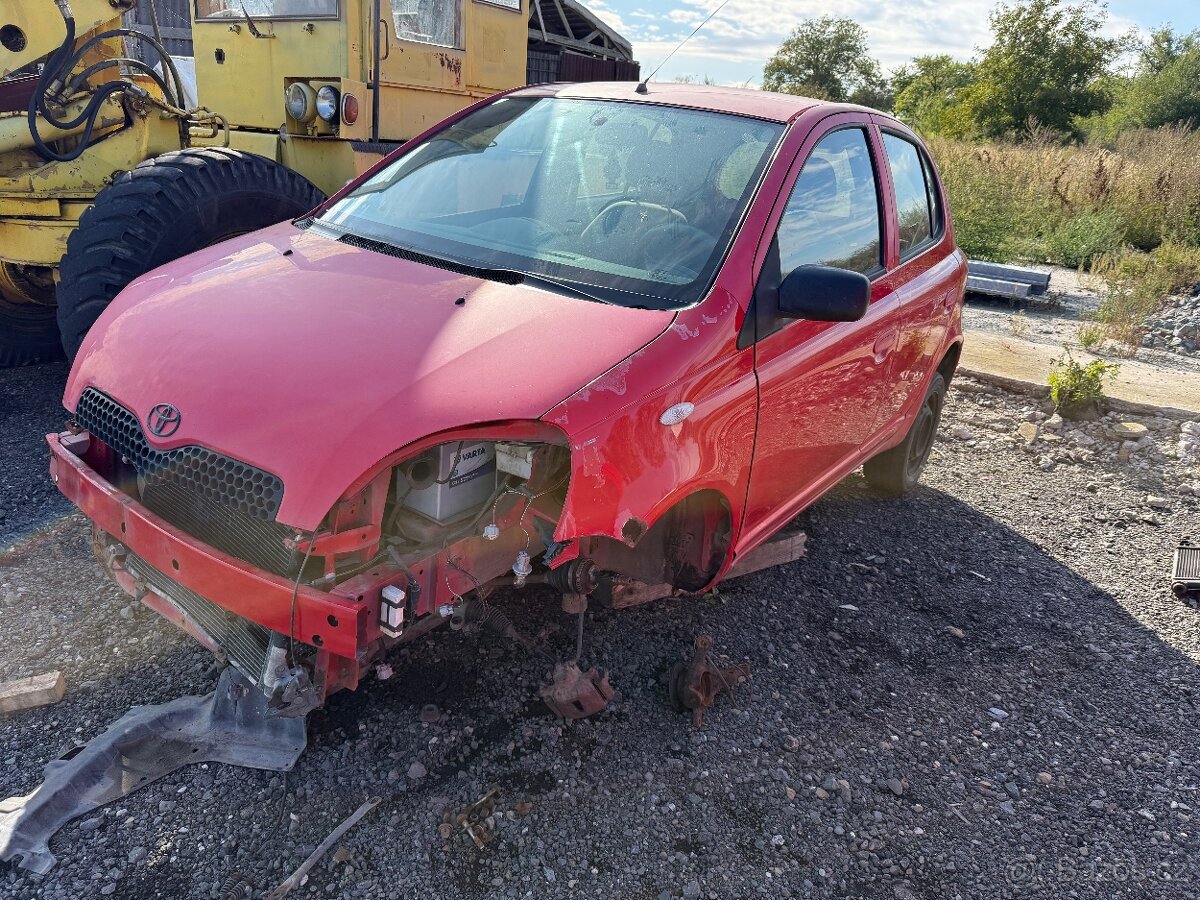 Toyota Yaris 1.0 - 2
