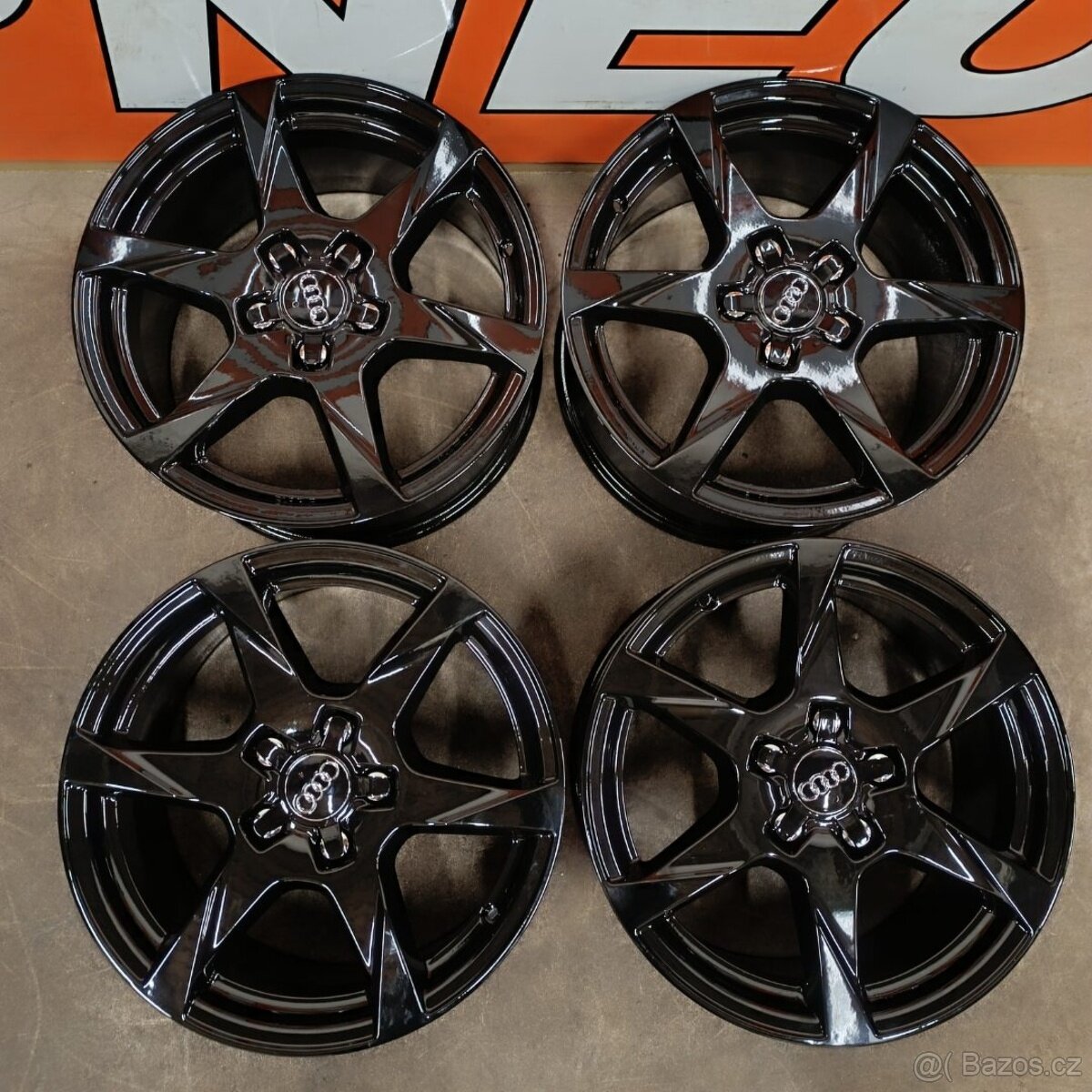 Originální alu kola na Audi A4, A6 7,5Jx17 ,ET45 - 2