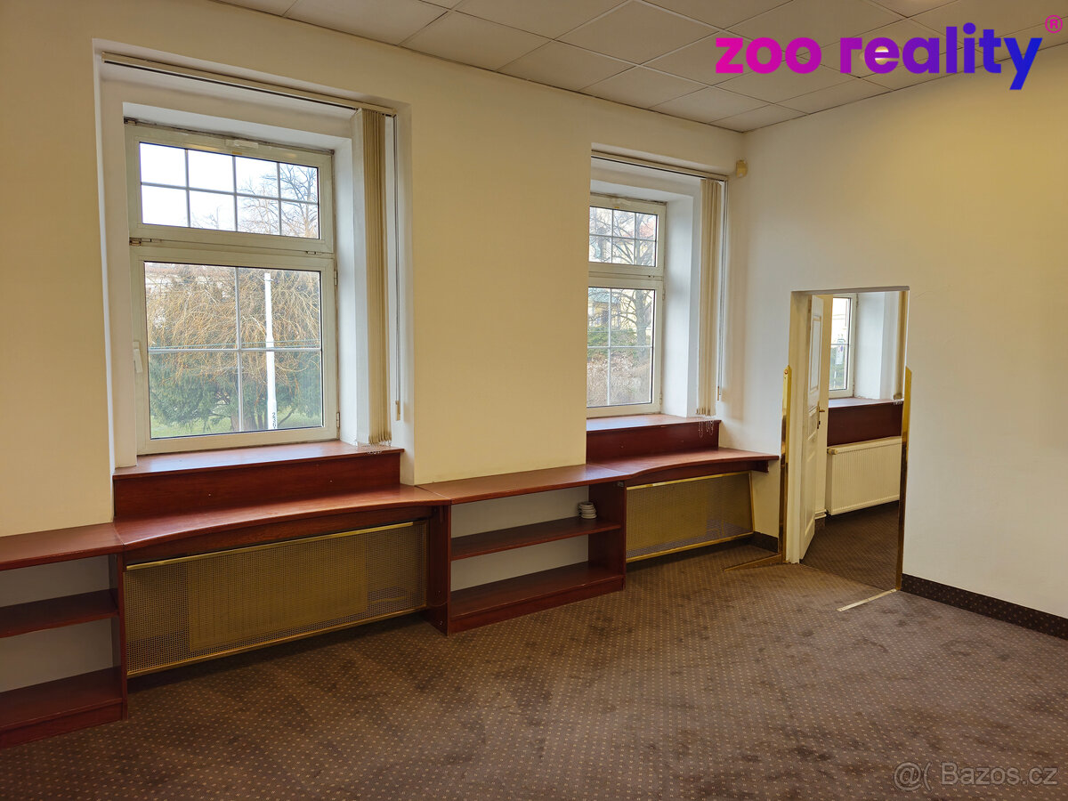 Pronájem kanceláře 33m2, Masarykovo nám., Litvínov - 2