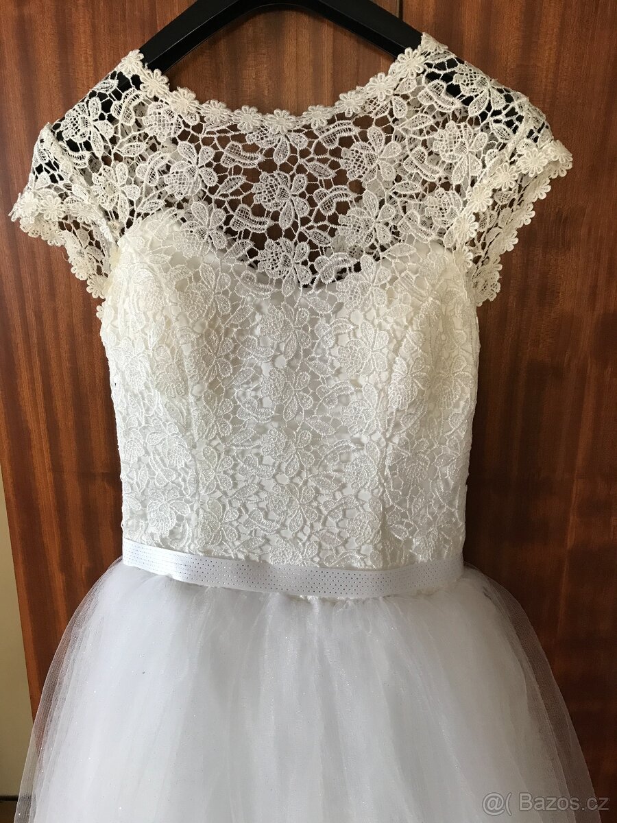 Svatební šaty. Originál, ručně ušité. - 2