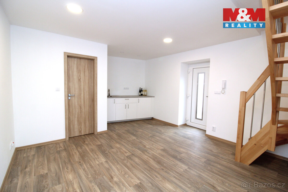 Pronájem kancelářského prostoru v Měšicích, ul. Revoluční - 2