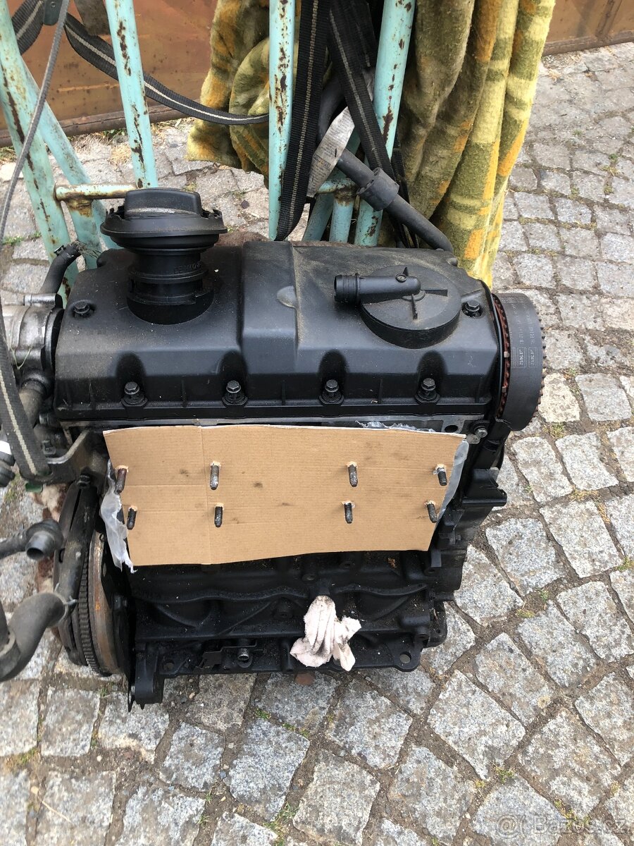 motor vw AJM 85KW - 2