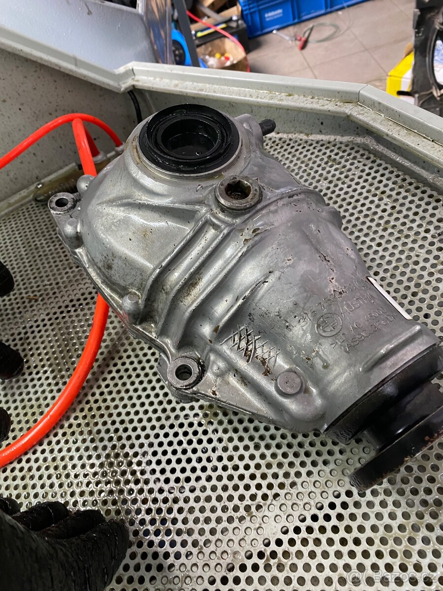 BMW E60 E61 i LCI xdrive Přední diferenciál E92 LCI - 2