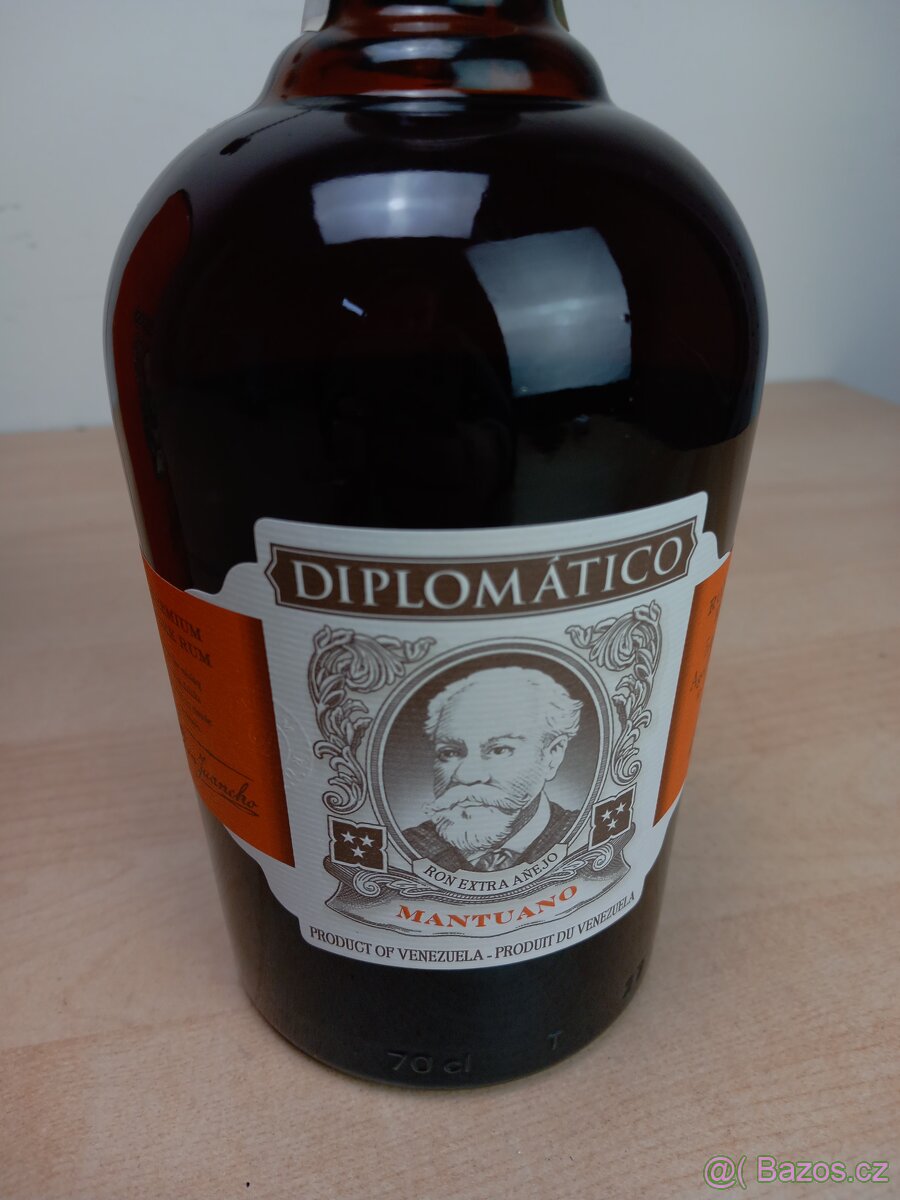 Rum Diplomático Mantuano Extra Anejo - 2