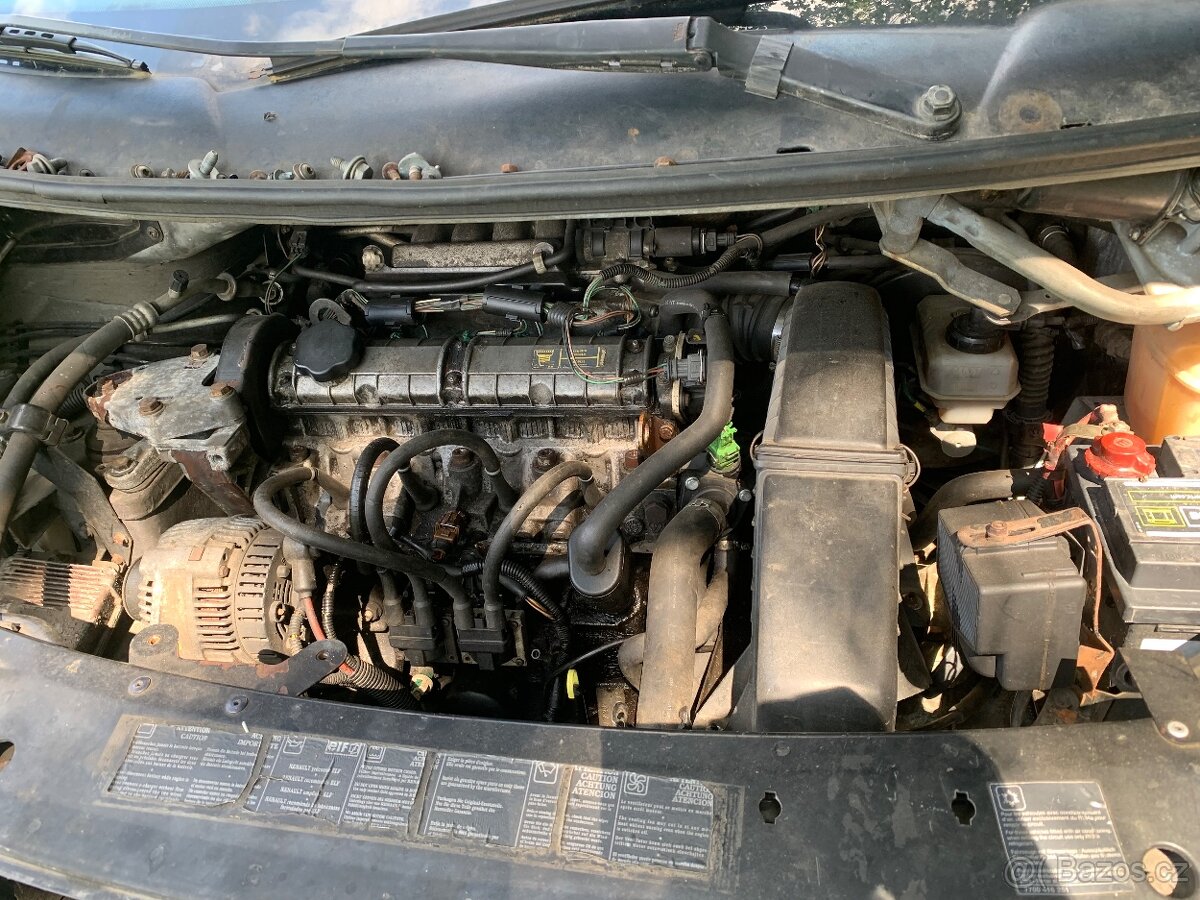 Prodám náhradní díly na renault espace 2.0i rok 1997 - 2