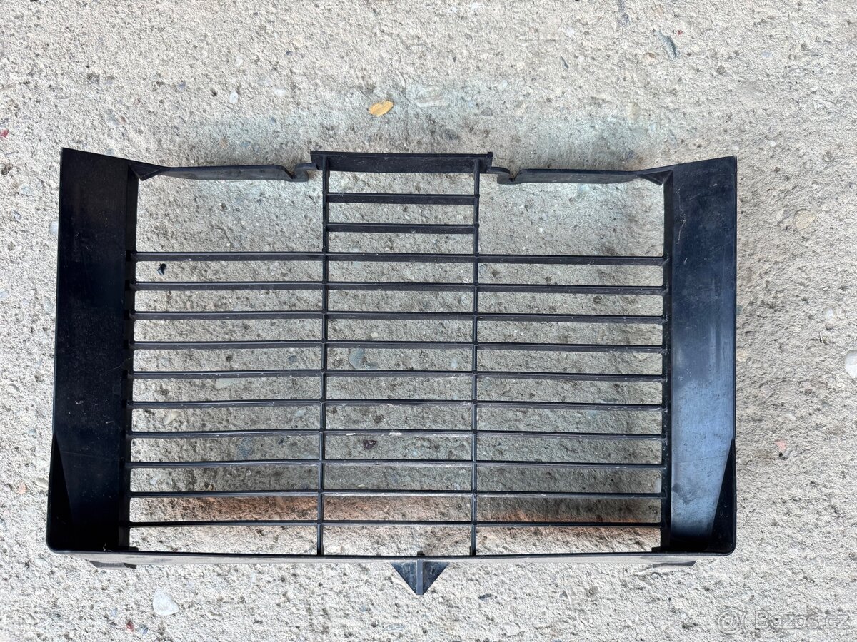 Kryt chladiče Yamaha XJ6 - 2