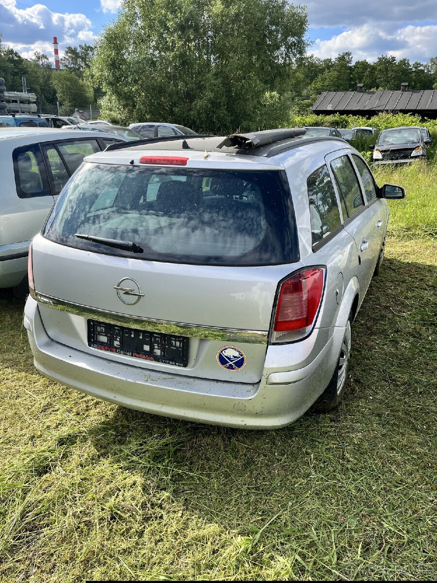 Opel Astra C combi 1.6i - 2