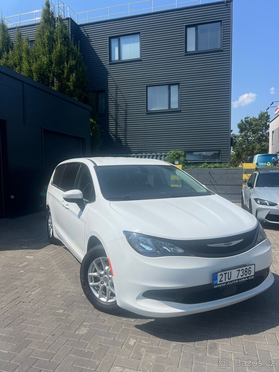 Prodám Chrysler Pacifica 2022 3,6 V6 - 2