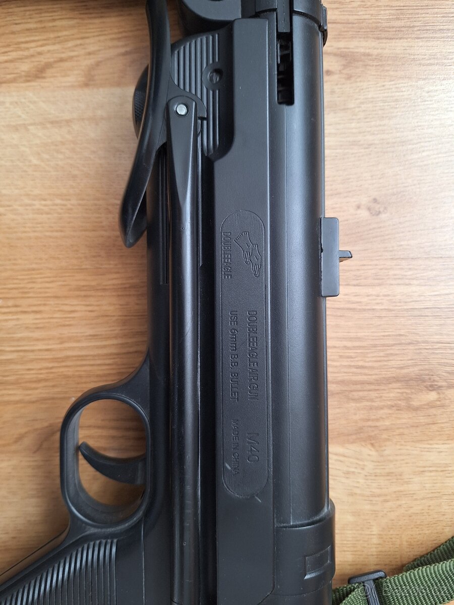 Samopal MP-40 plastový na kuličky - 2