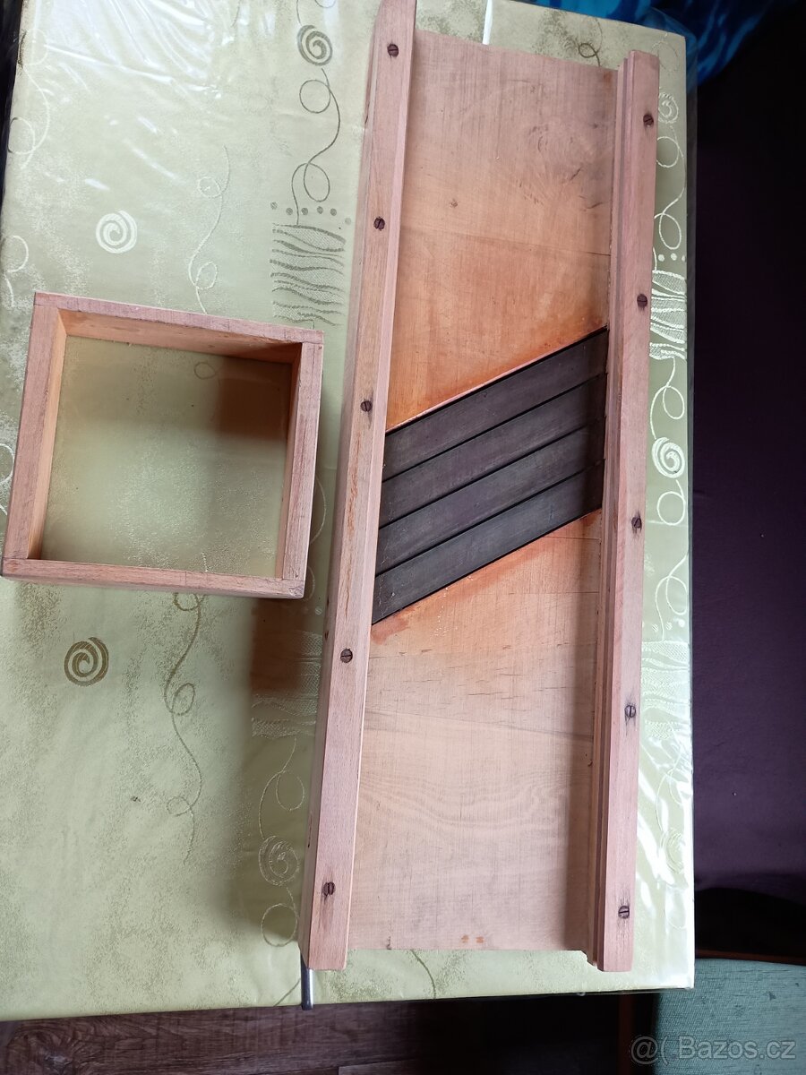 Kráječ a mandolína - 2