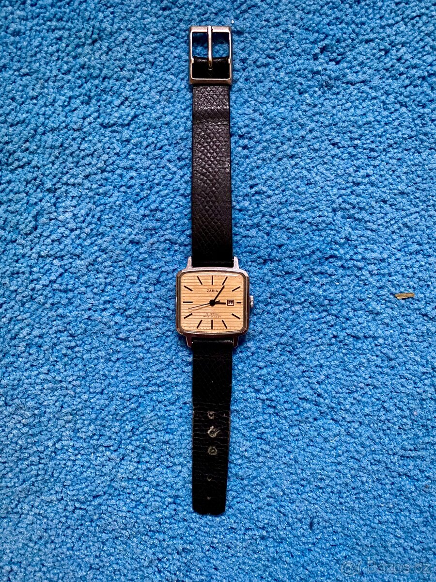 Retro hodinky ZARIA - 2
