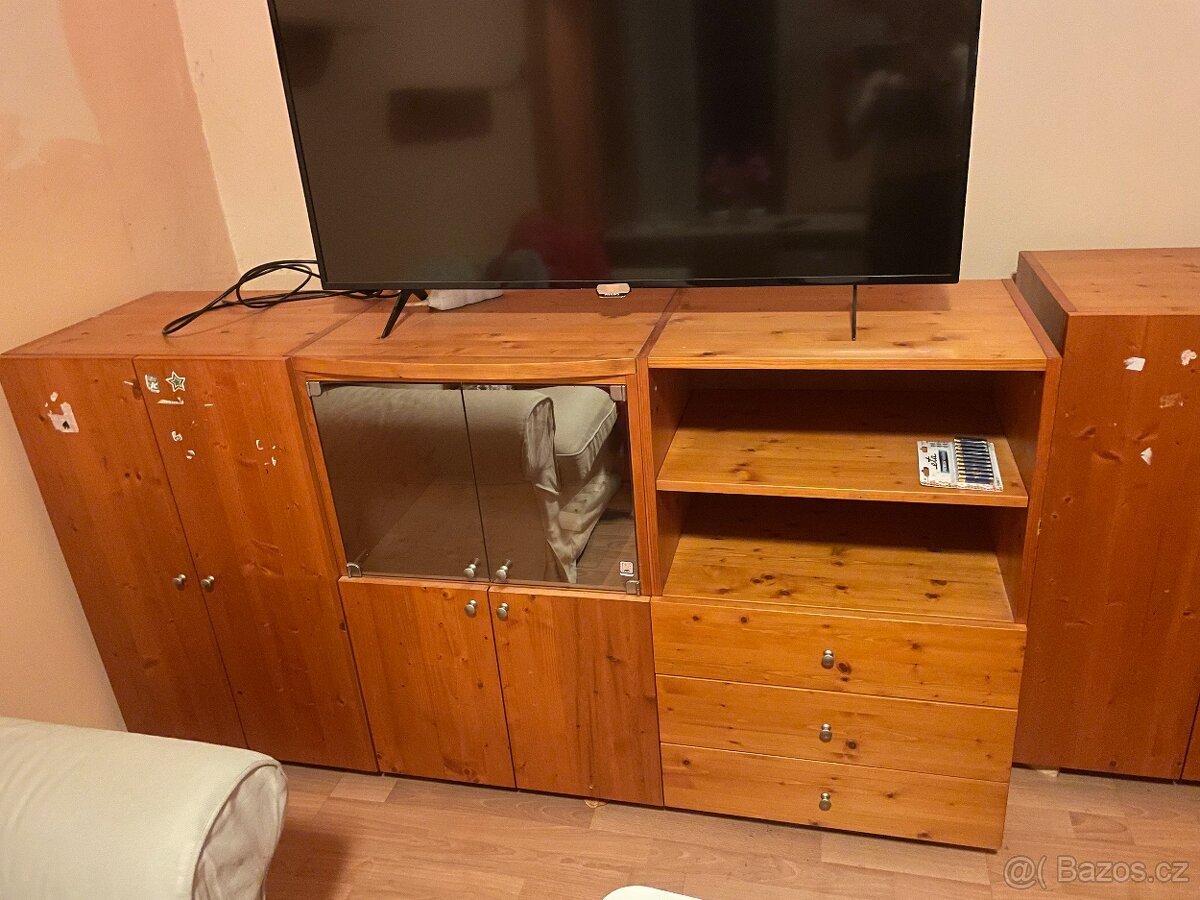 Dřevěná TV sestava - 2