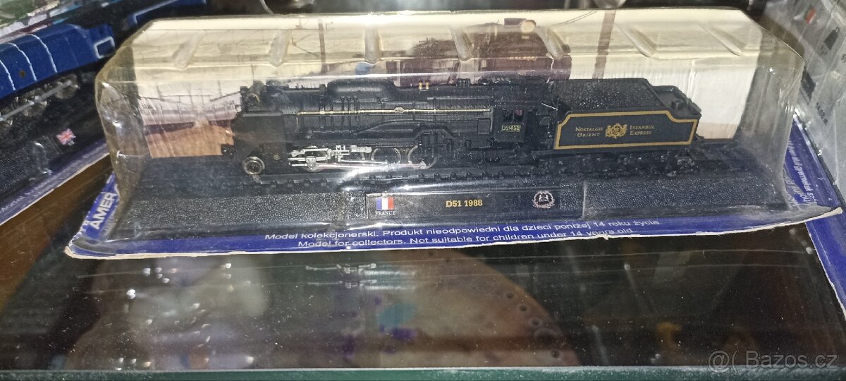 Modely vláčku a bagru - 2