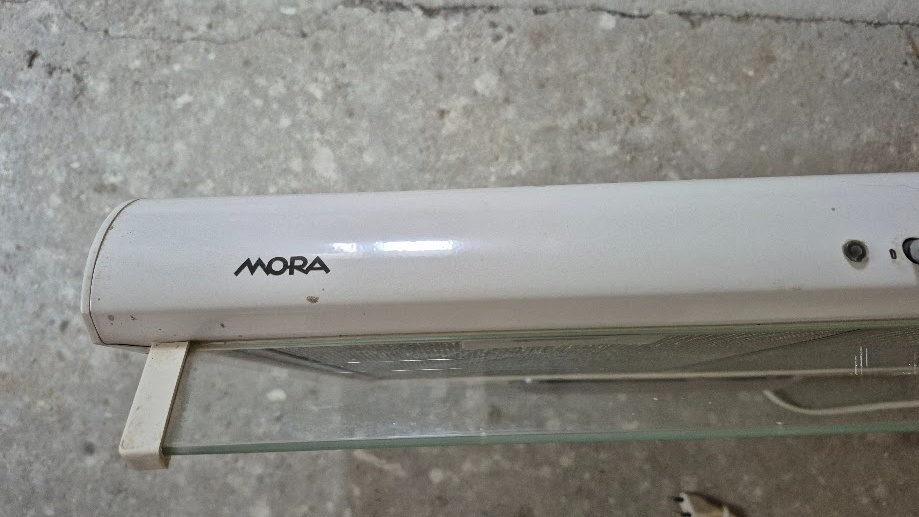 Digestoř závěsná MORA - 2