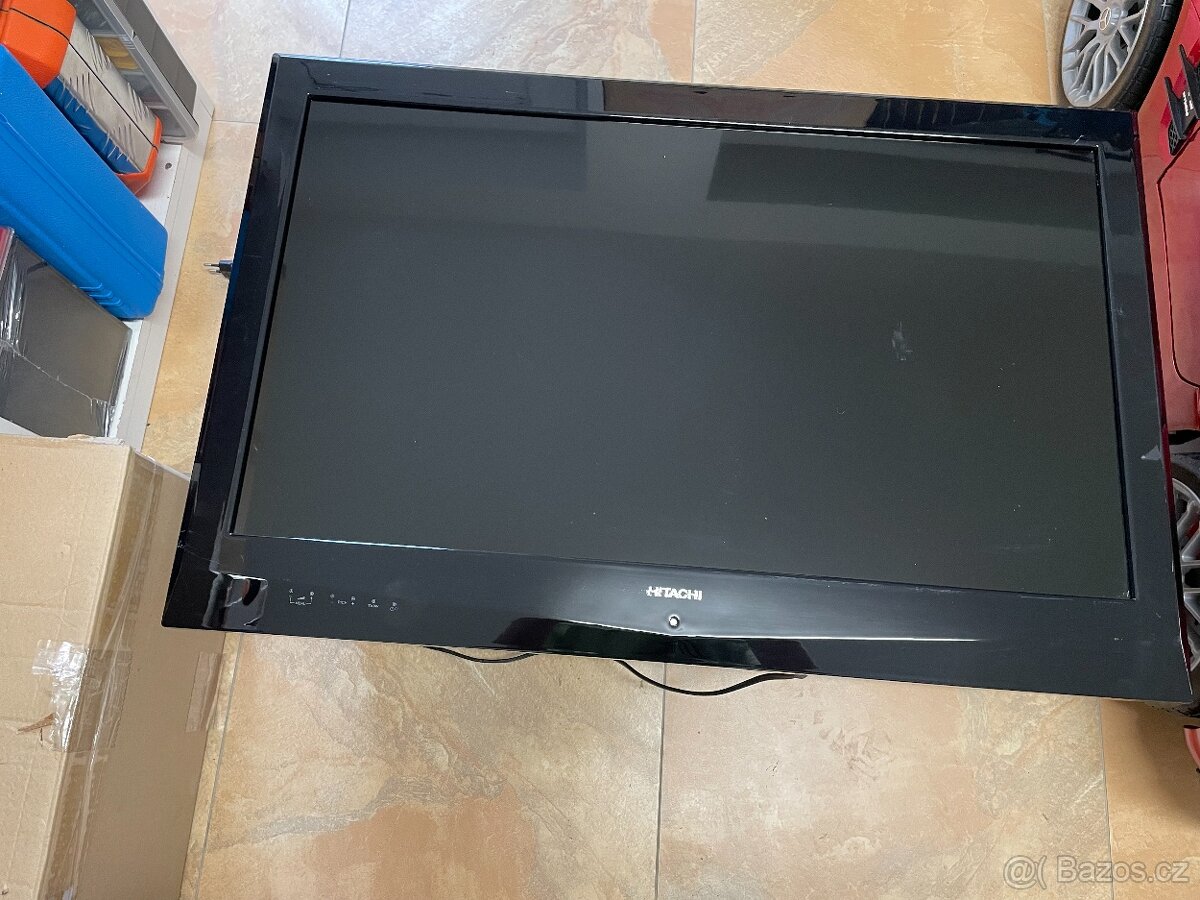 Televize HITACHI 81 cm - 2