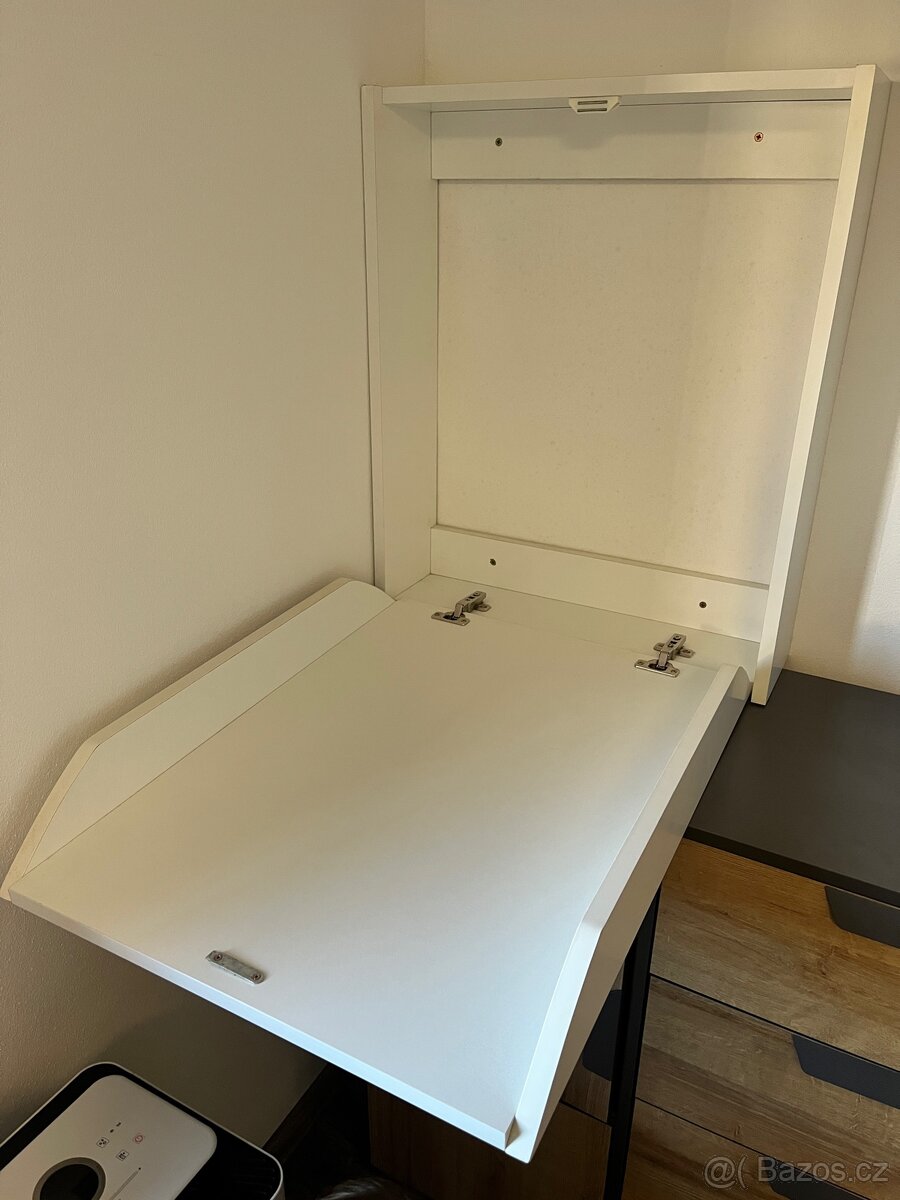 Odklápěcí přebalovací pult na stěnu/komodu - 2