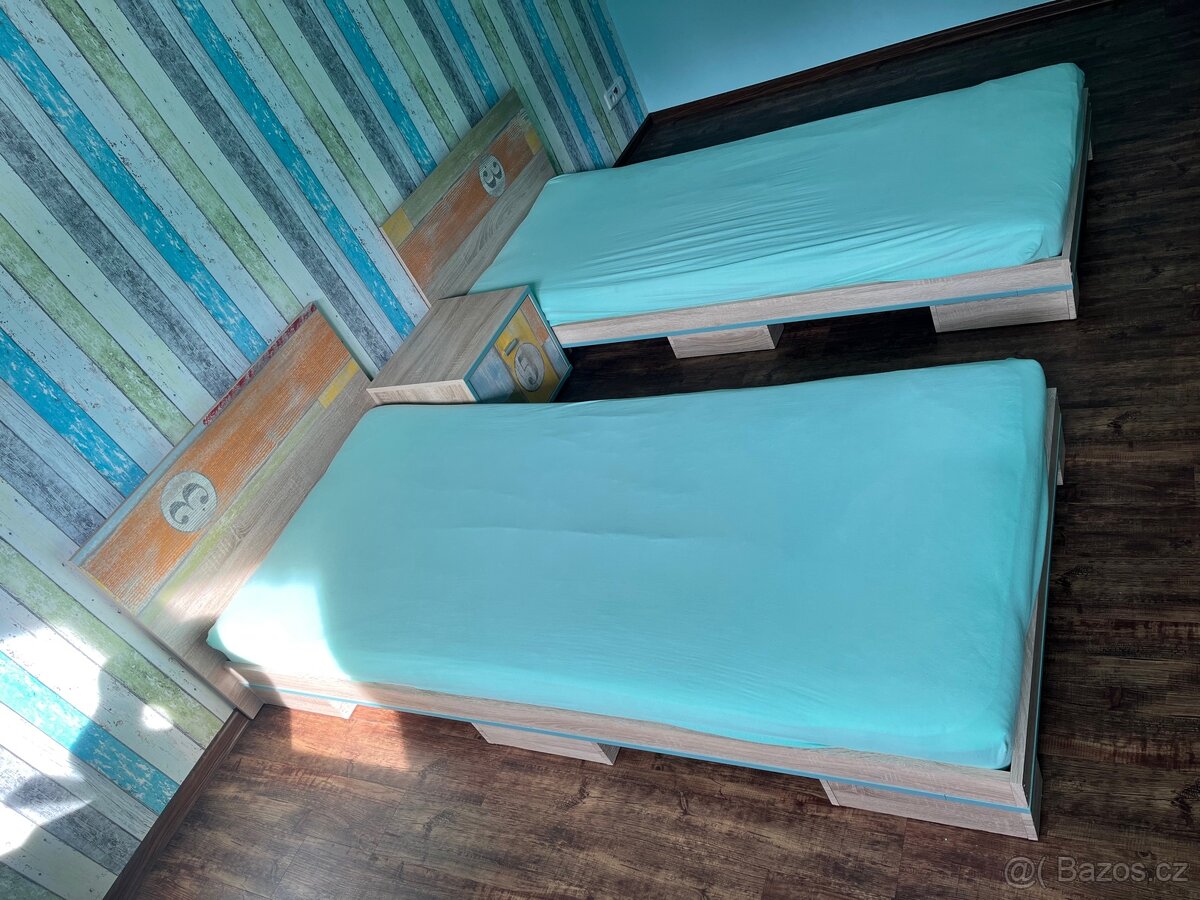 Dětské postele a psací stůl - 2