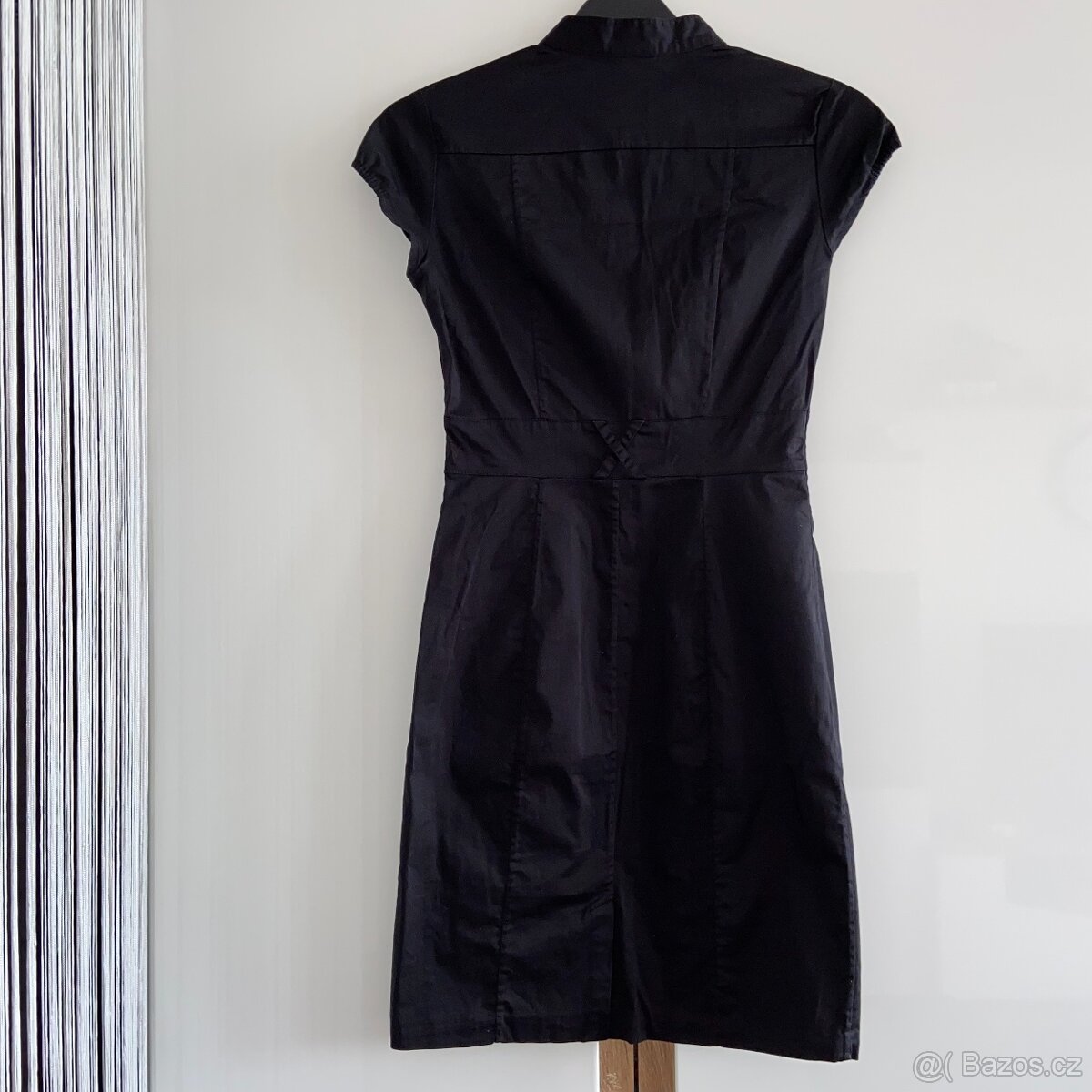 Dámské černé šaty H&M vel. 34 - 2
