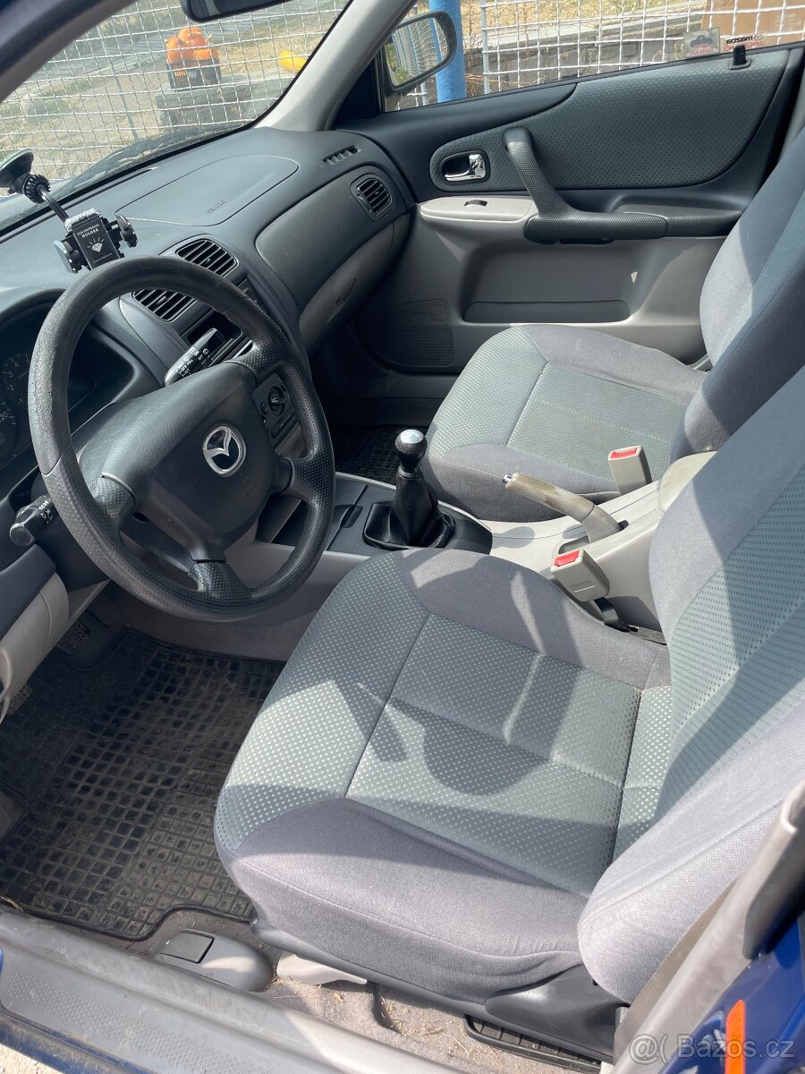Mazda 323F (2002) 1.6 16V benzín - 2