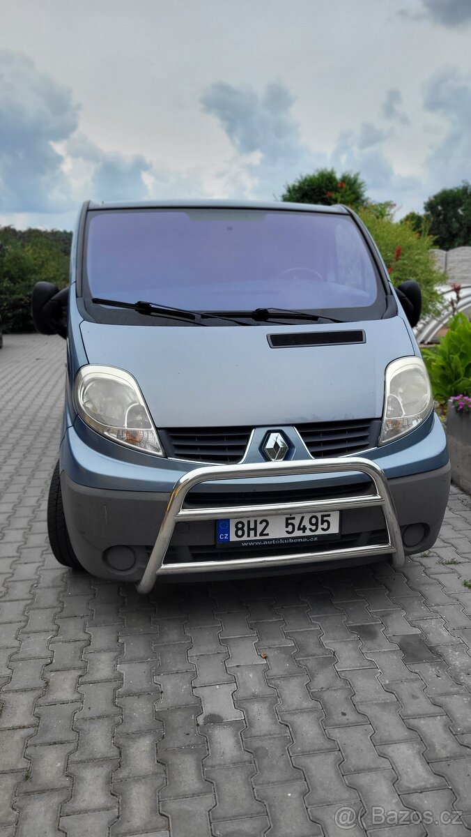 Renault Trafic nafta r.2008 - 2