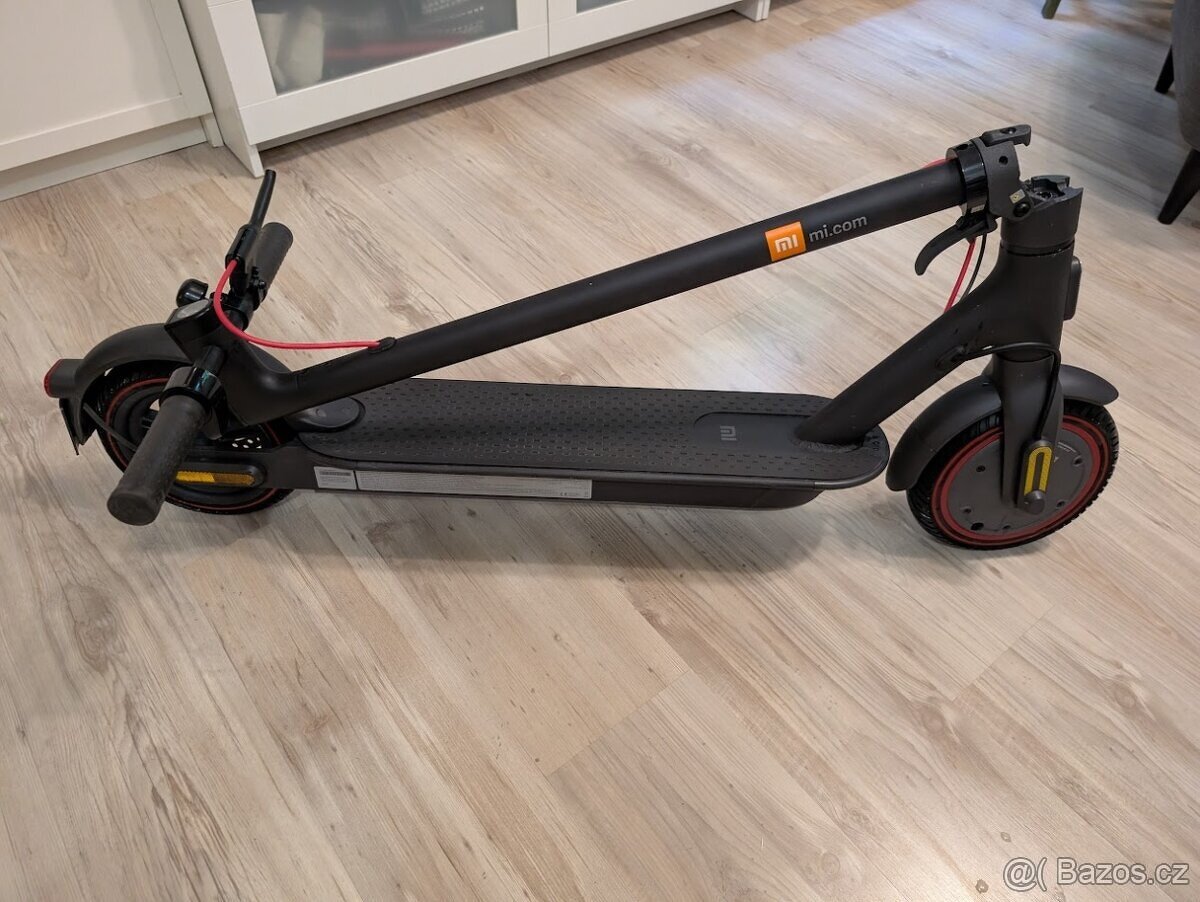 Elektrická koloběžka Xiaomi Mi Electric Scooter Pro 2 600W - 2