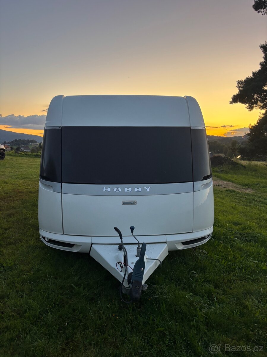 Karavan Hobby , dvojosý - 2