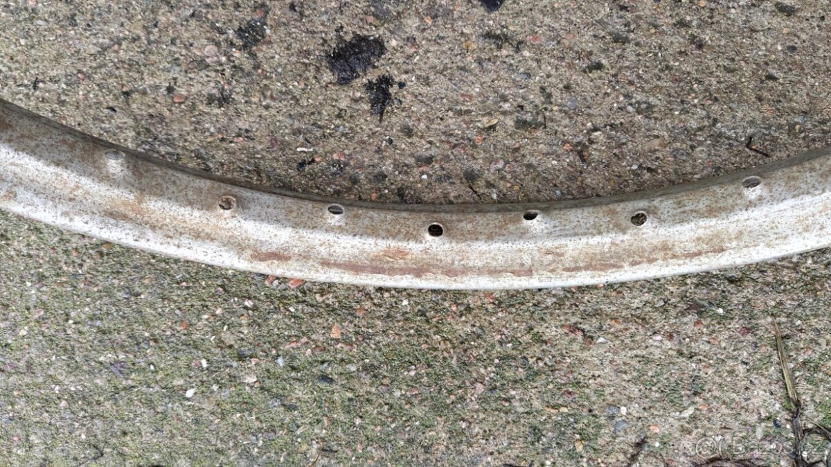 Ráfek Stadion S11 - 2