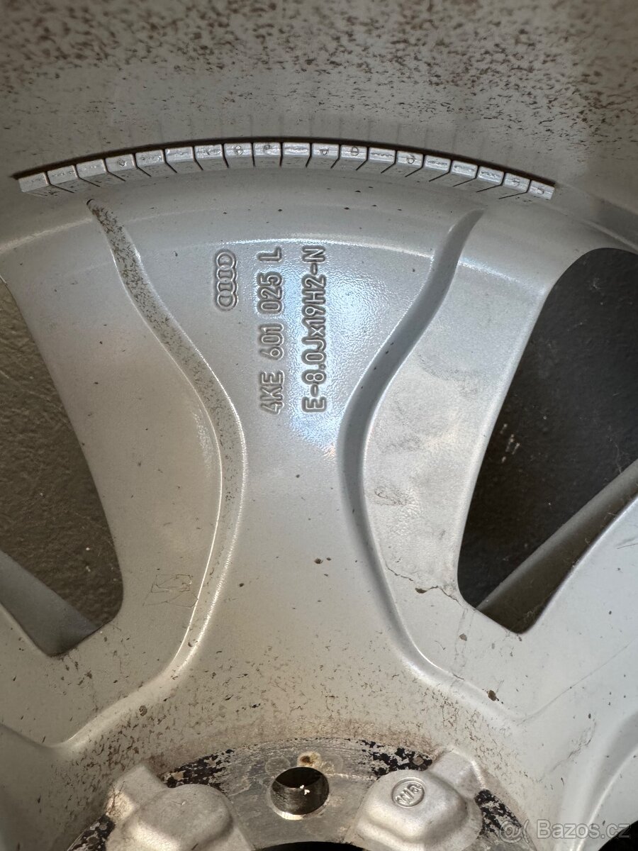 Orig. nova alu sada Audi 5x112 R19 - 2