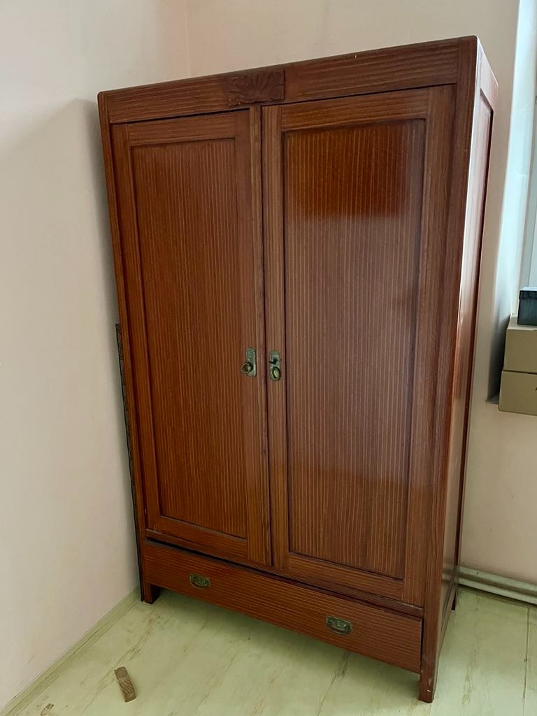 Starožitný nábytek - 2