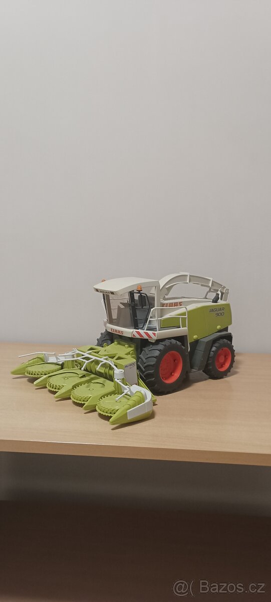 Řezačka Bruder CLAAS JAGUAR 900 - 2