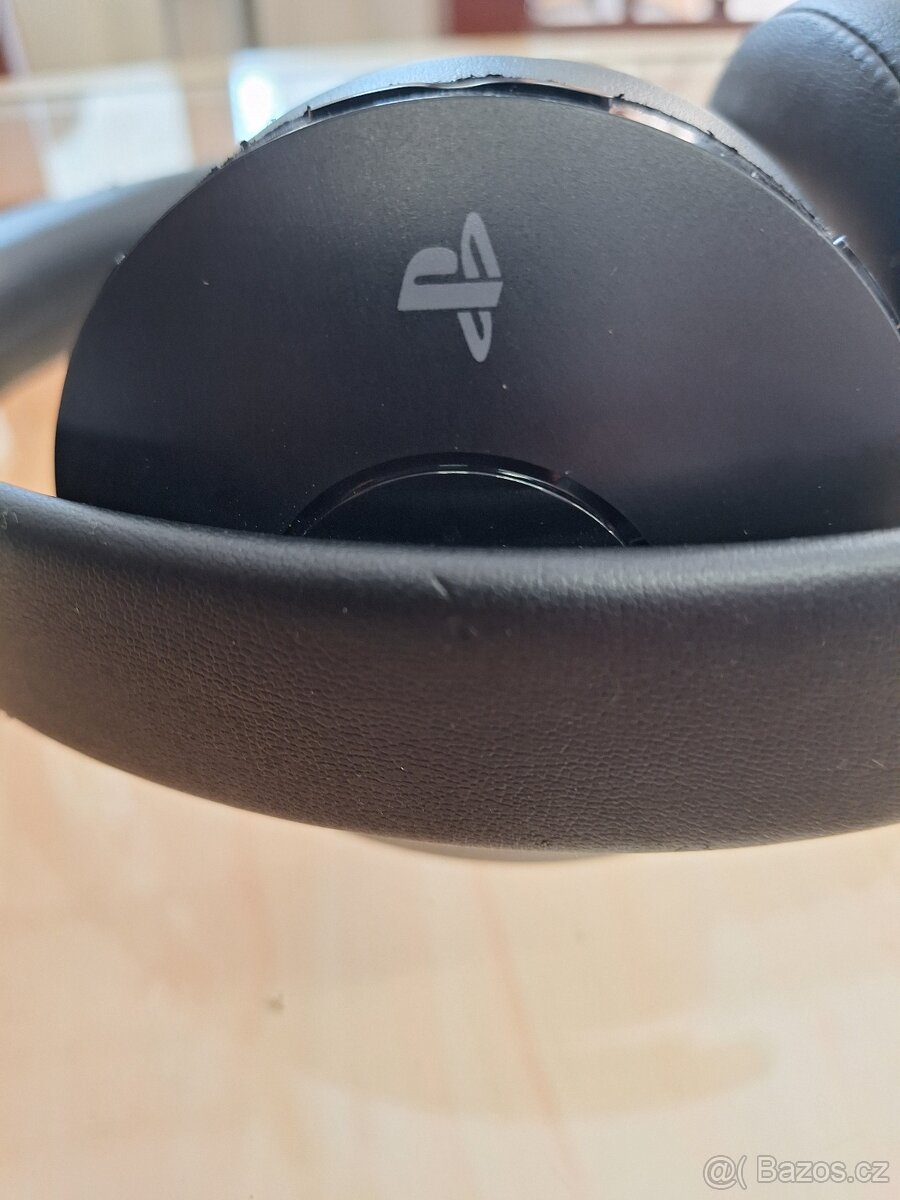 Sony PS4 Gold Wireless Stereo Headset - 2