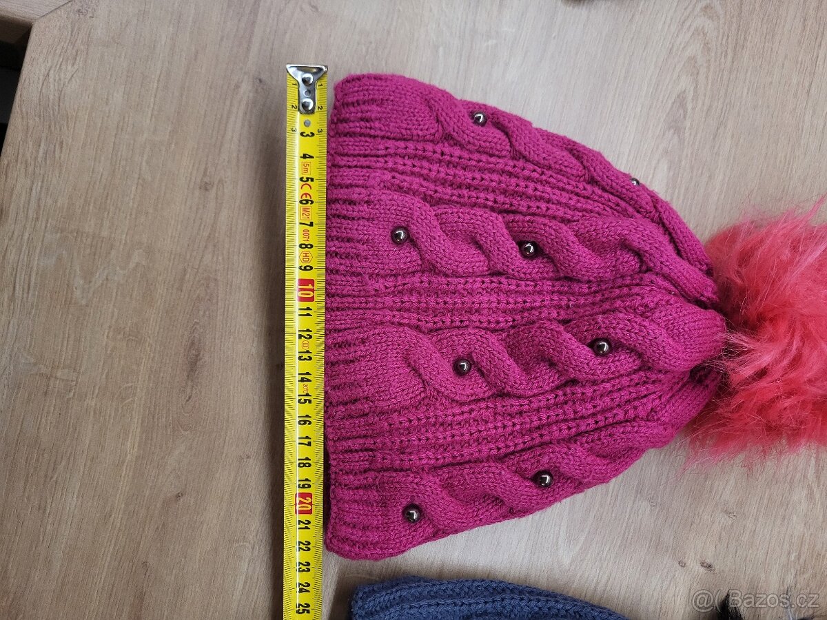 Zimní čepice dívčí 2ks teplé, pěkné - 2