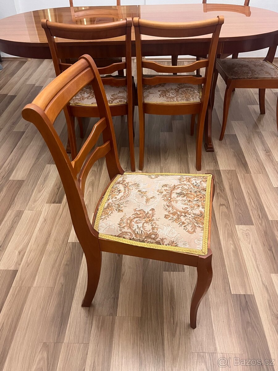 Starožitný nábytek - 2