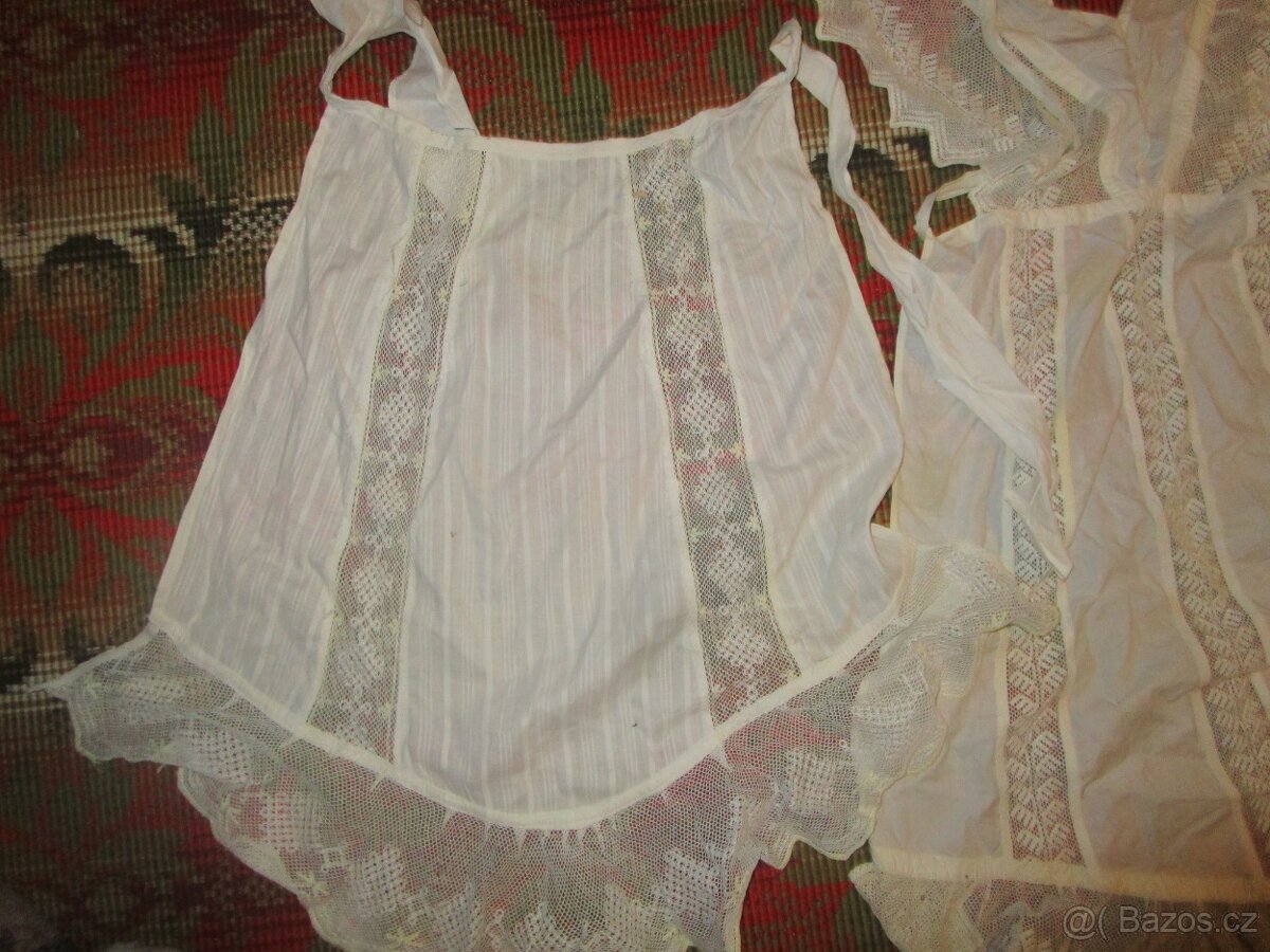 starožitné prádlo-zástěry - 2