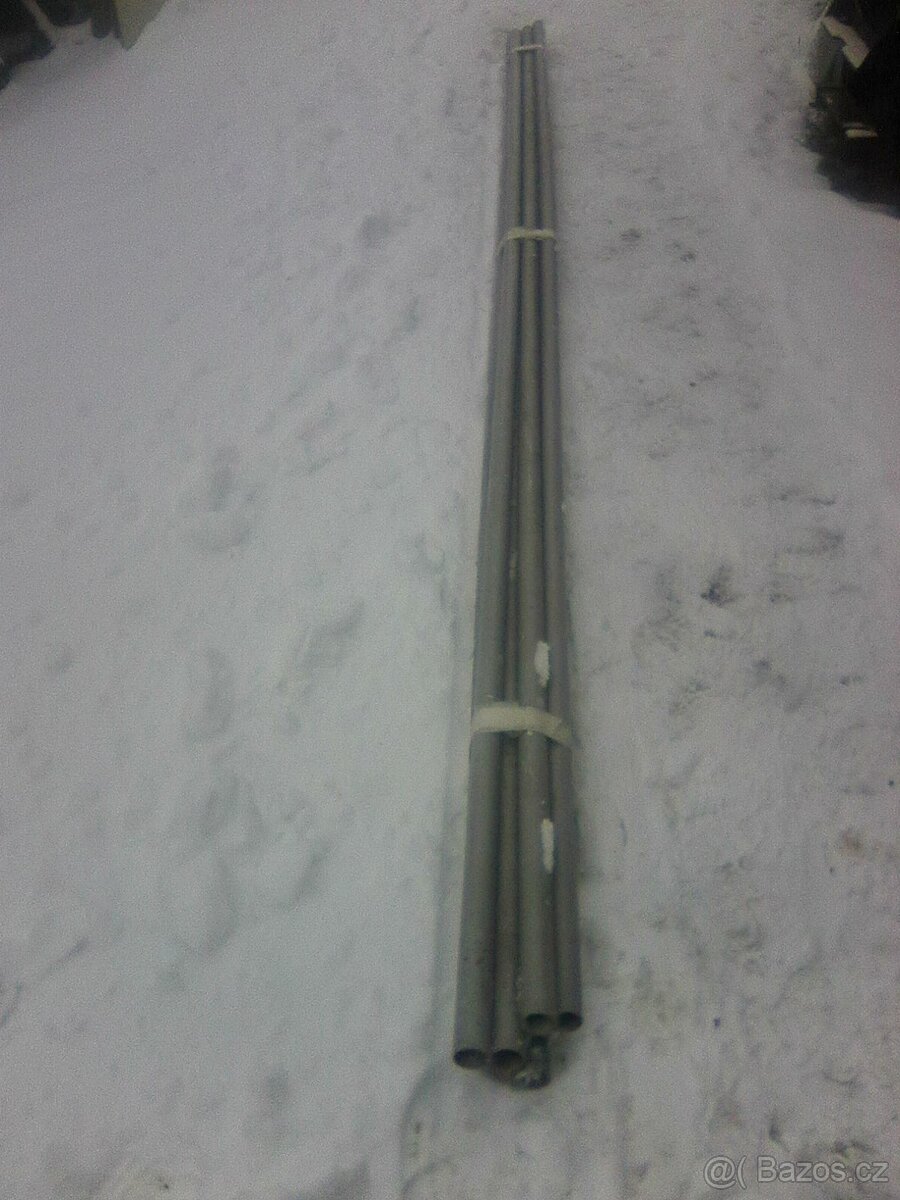 Plastová trubka - 2