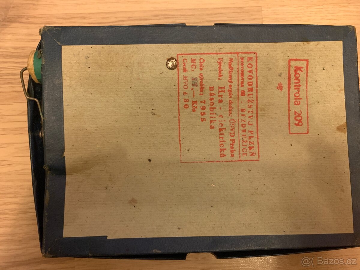 Retro hra - elektrická násobilka - 2