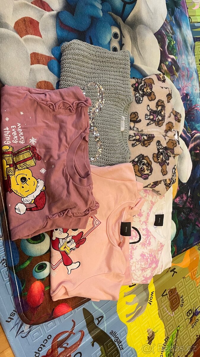 Dívčí oblečení 128 - 2