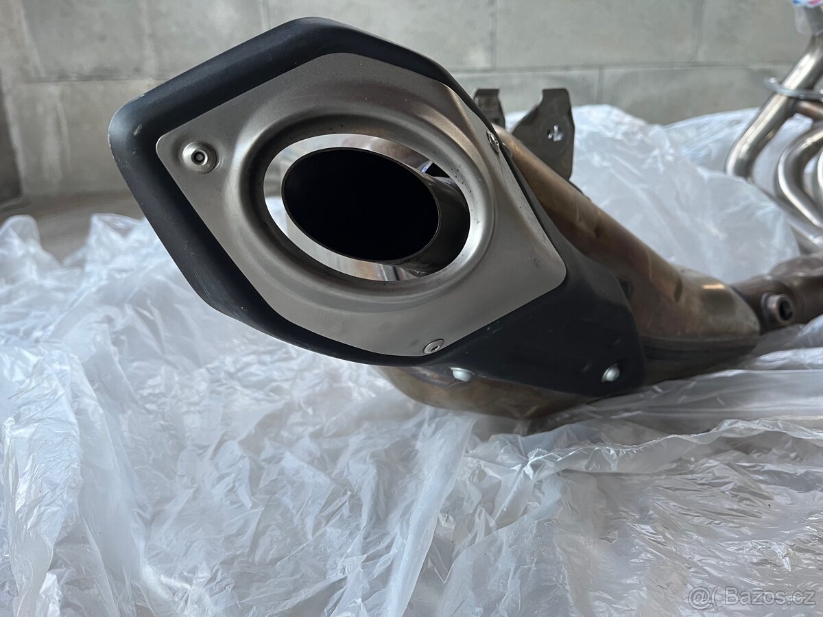 Výfuk Yamaha MT-09 - 2