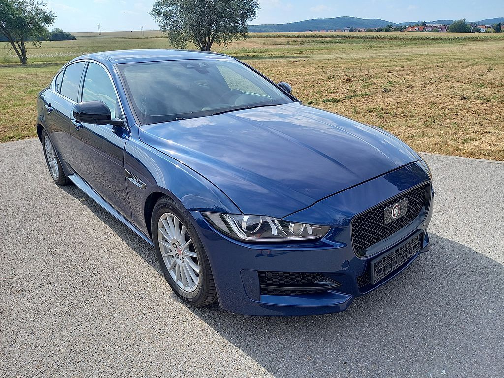 Jaguar XE 2.0D R-Sport Klima+Automat+Navi - 2