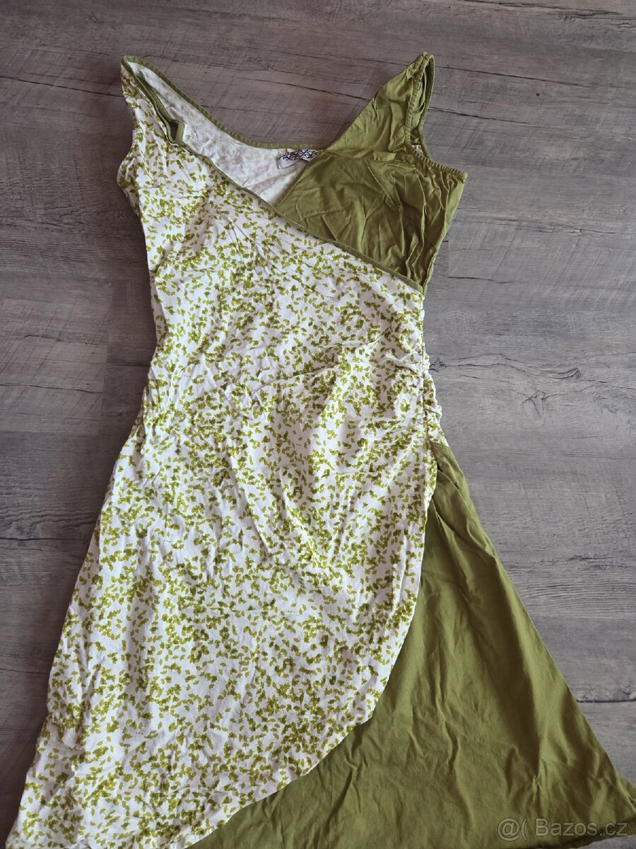 Krásně navržené šaty od Skunkfunk - 2