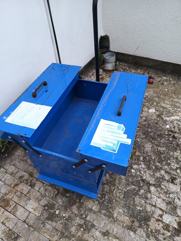 Tona dílenský vozík, bedna na nářadí. - 2